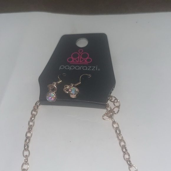 Pastel Oil Spill Iridescent Necklace and Earings Set - Picture 4 of 5